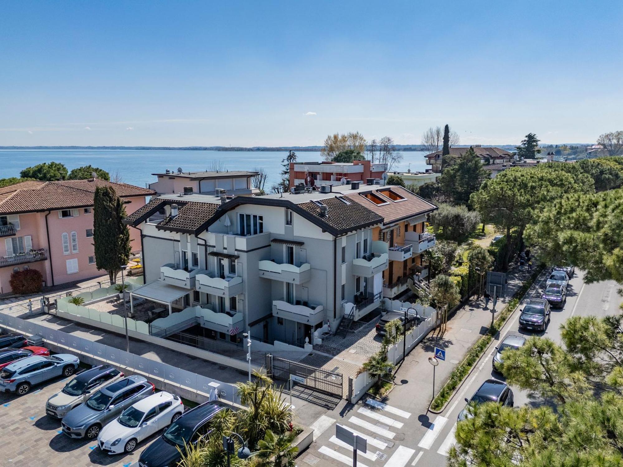 Peninsula * Sirmione